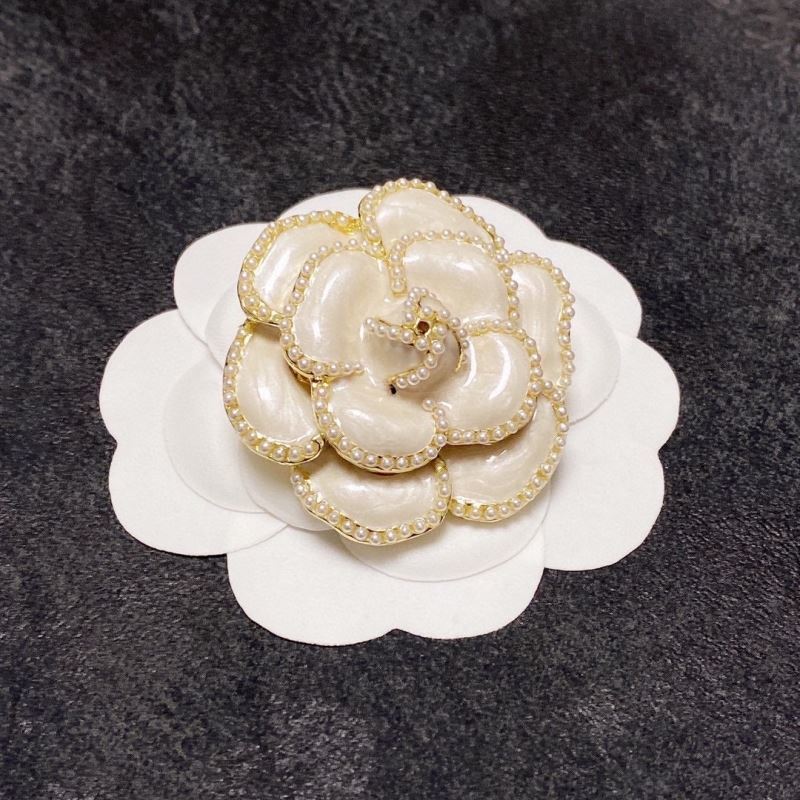 Chanel Brooches - Click Image to Close